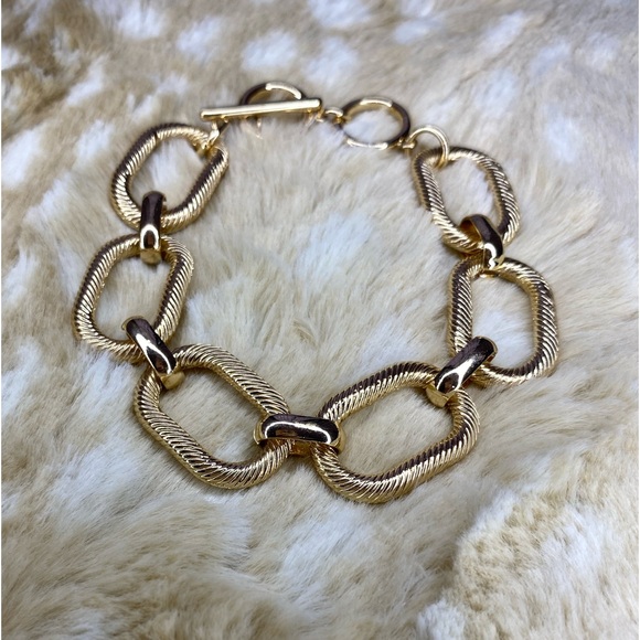 Alfani Gold-Tone Chunky Oval Chain Link Bracelet - Picture 3 of 8